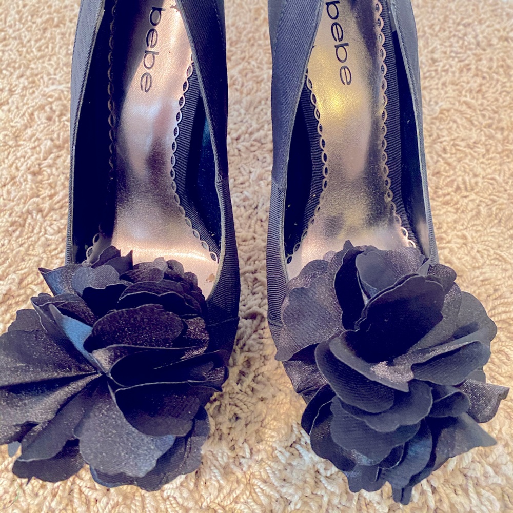 Bebe flower heel